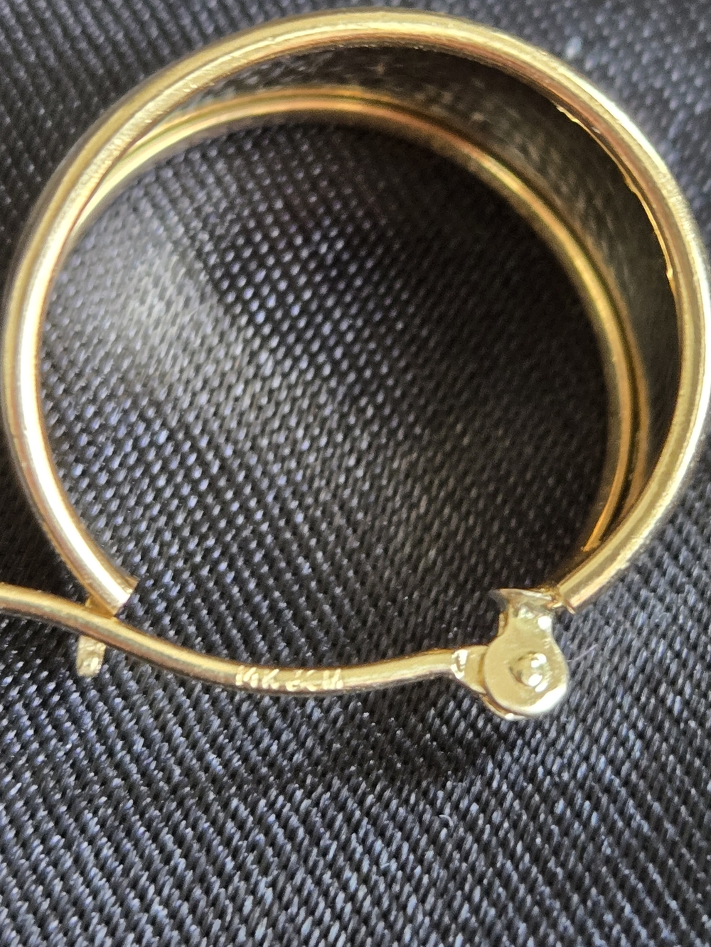 14K Gold Star Diamond Cut Hoop Earrings - Picture 4 of 6